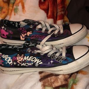 DC Catwoman Converse
